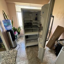 Great Fridge In Good Condition
