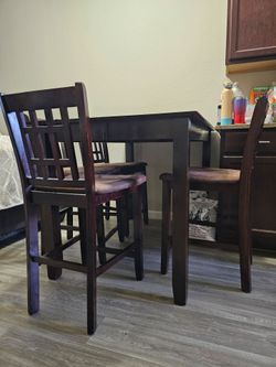 4 chair wood barstool table plus leaf