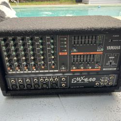 Yamaha Mixer-Amp 