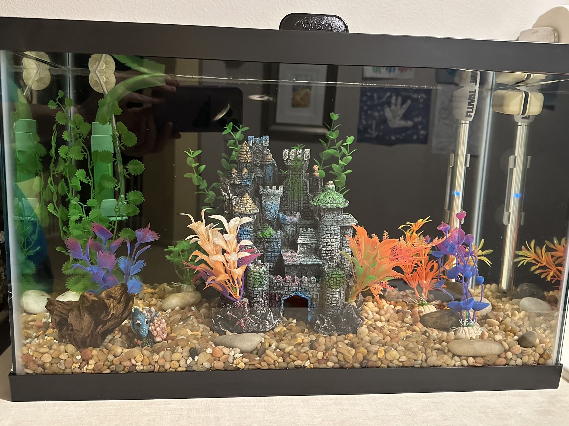 Fish tank decor and Gravel From Cycled Tank *tank Not Included*