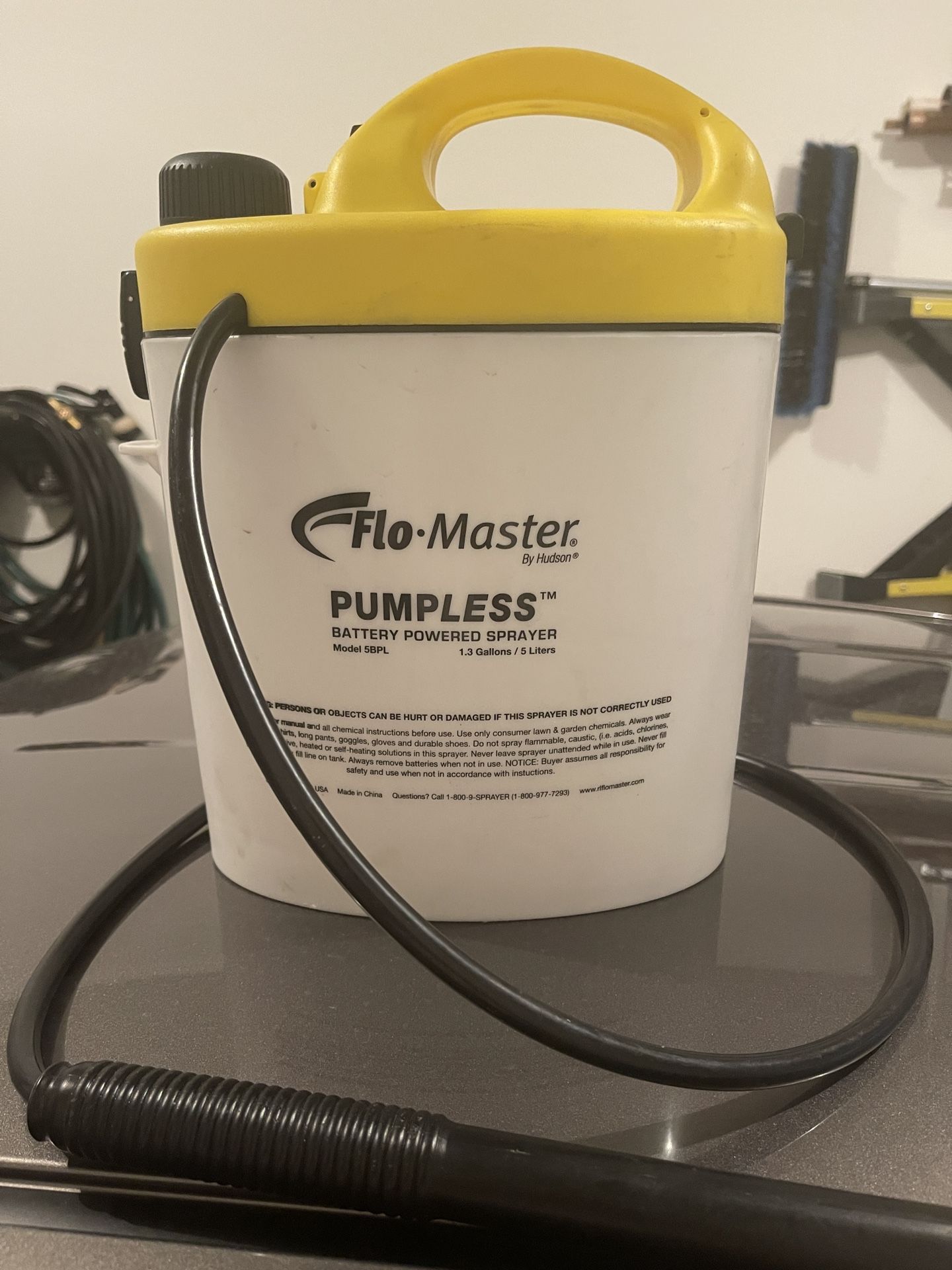 Tank Sprayer (1.3 Gal)