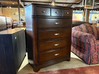 HOME MERIDIAN Espresso Brown 5-Drawer Dresser
