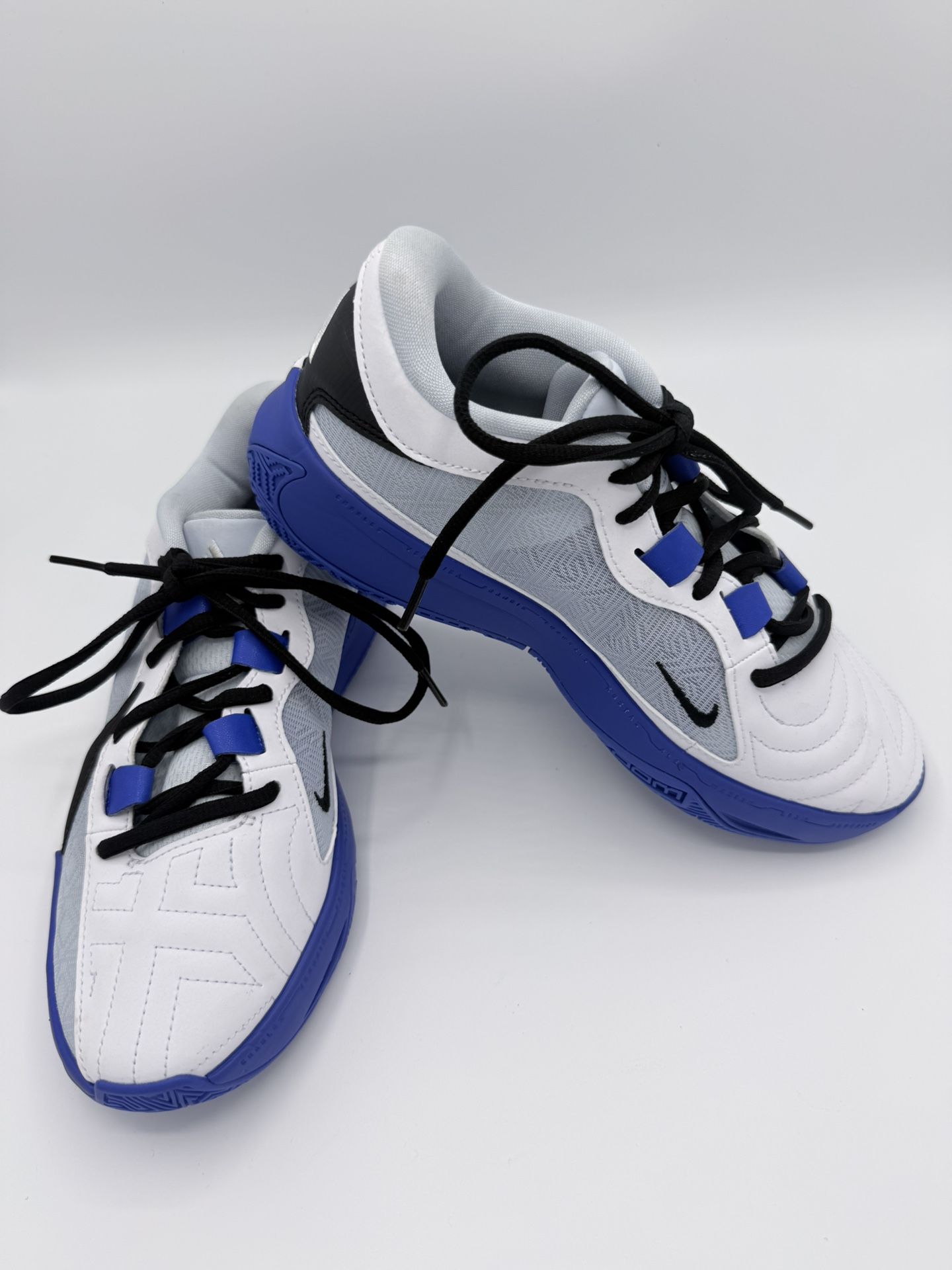 Brand New Nike Giannis Freak 5 “By You” Custom Basketball Shoes – Size 5.5 (HF0004-900)