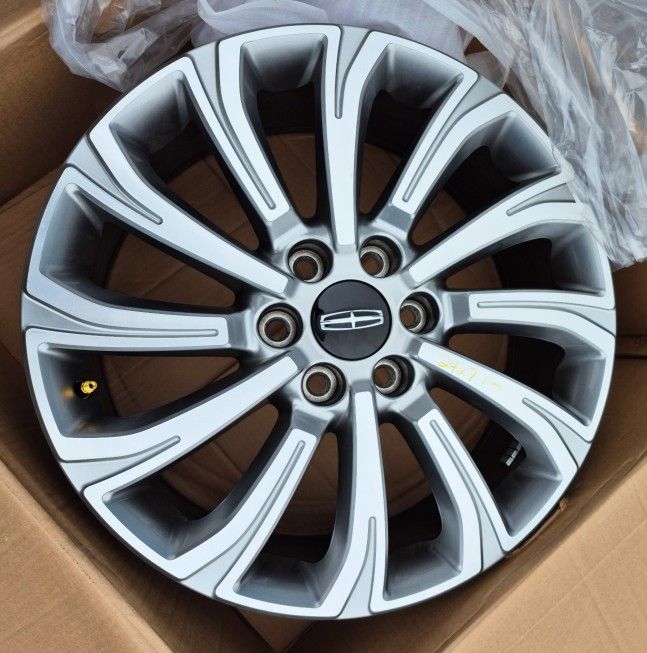 2026 LINCOLN NAVIGATOR RIMS OEM NEW.......( 20" INCH )