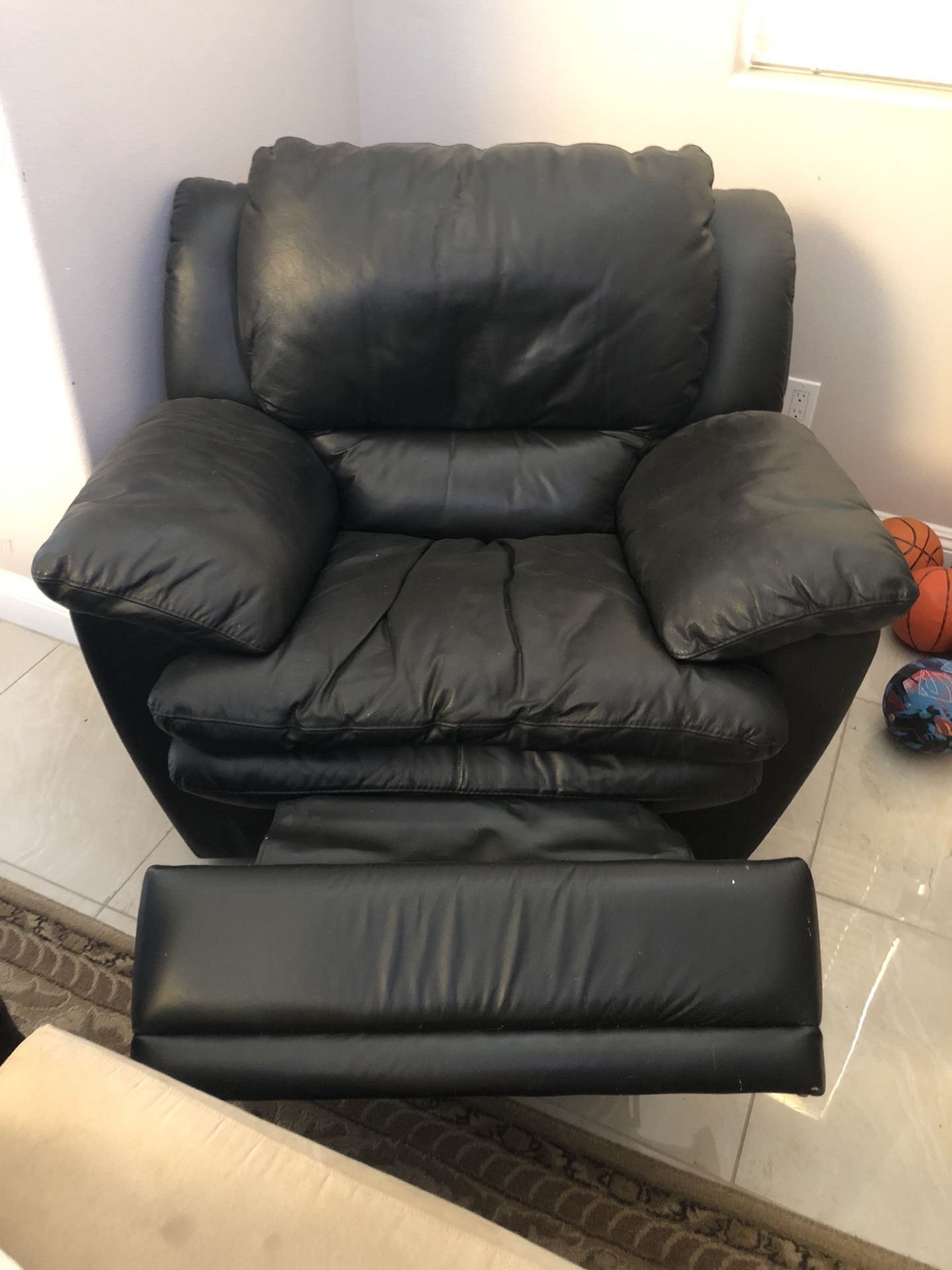 Black Leather Love Seat Recliner