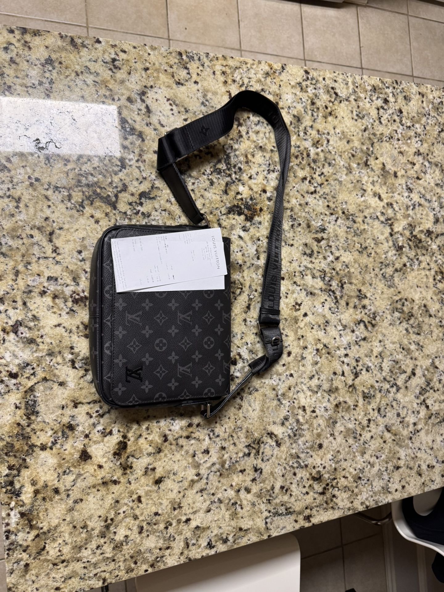 Louis Vuitton Messenger Bag