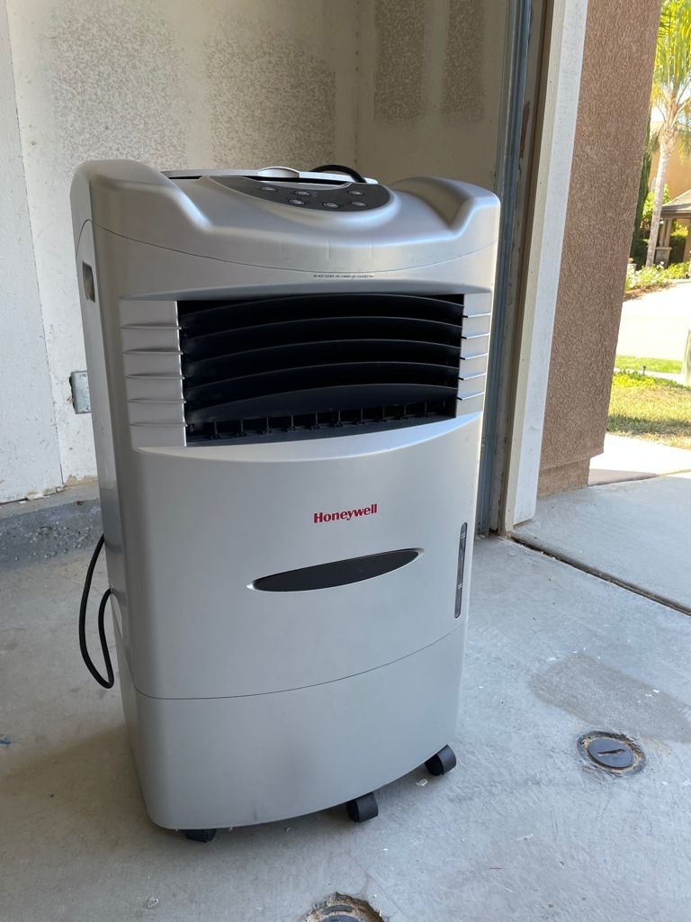 Water Fan Or Swamp Cooler