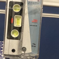 OXO 9 IN TORPEDO LEVEL 