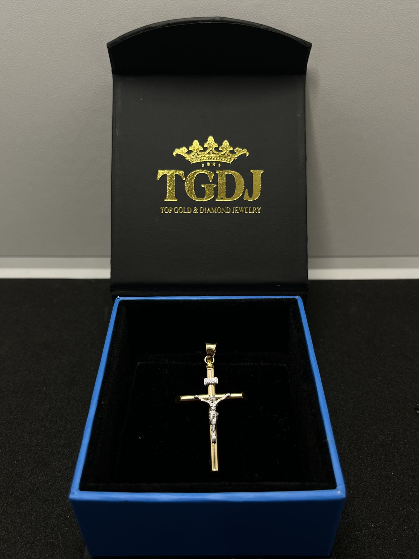14k Cross Pendant