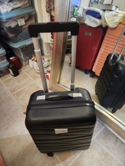 BLUE TOMMY HILFIGER SUITCASE