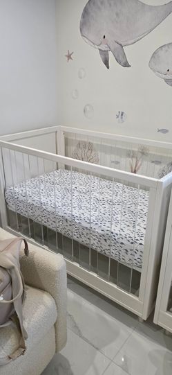 Sloan Acrylic Convertable Crib