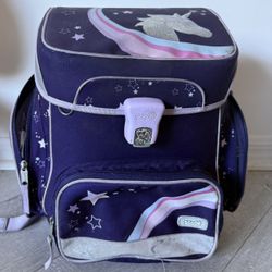 Awesome Backpack For School! For Girls - For 1st-4th  Graders 