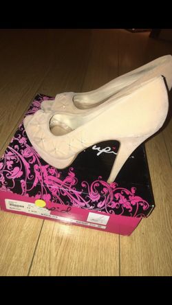 Qupid Women Heels Size 8.5