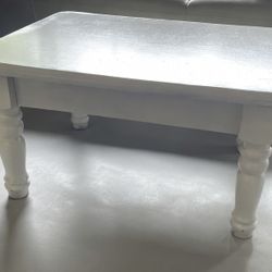 White Farmhouse coffee Table 