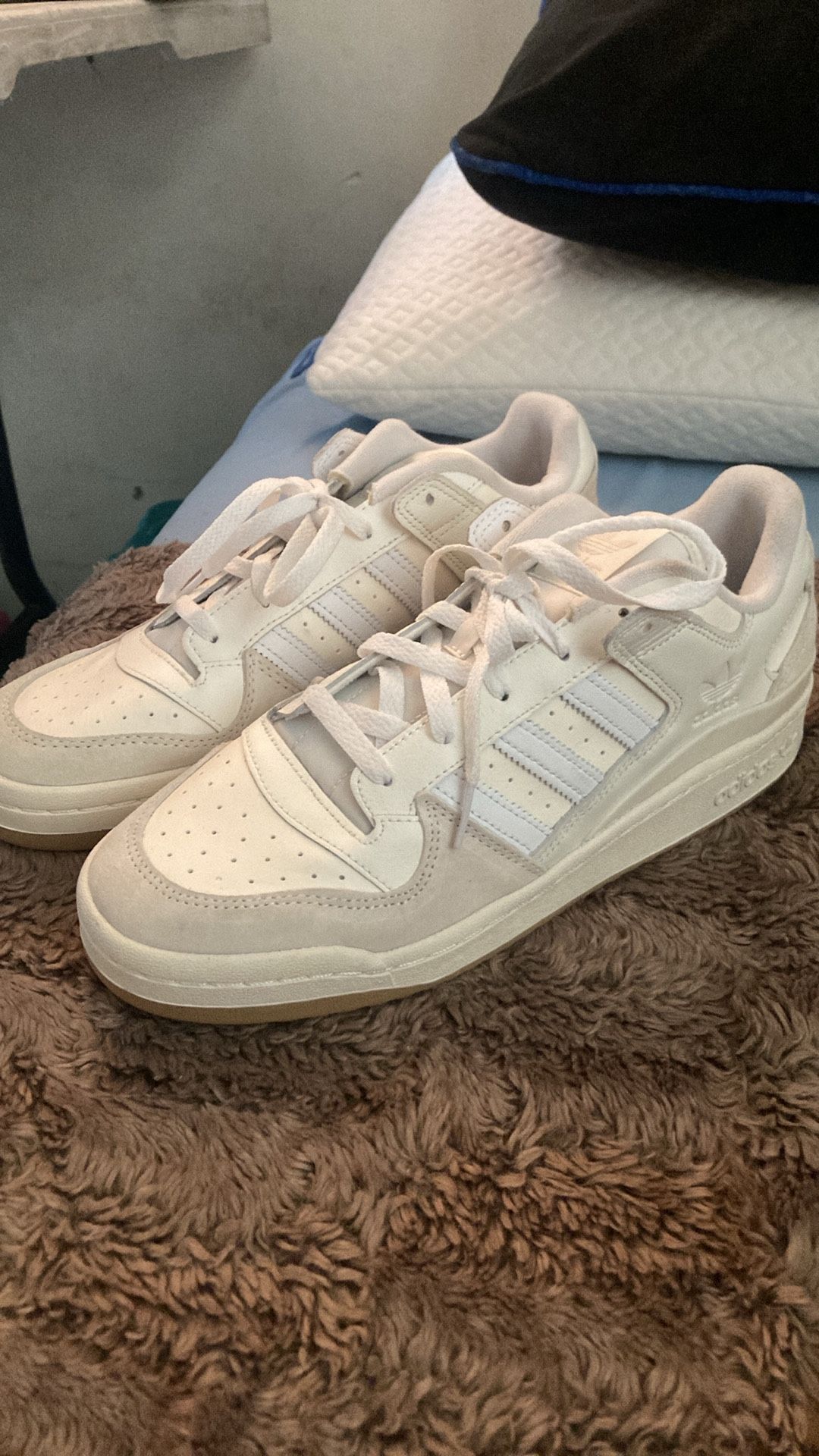 Men’s Adidas Size 10