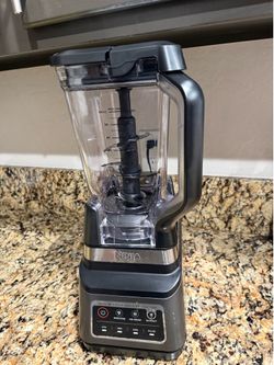 Ninja Blender model DB751A