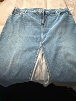 Old navy long denim skirt 22