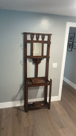 Antique Coat Rack / Hall Tree