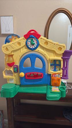 Fisher-Price Laugh & Learn Puppy Smart Home Playhouse Play House Crawl Through Doorway Baby Toddler