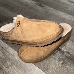 Men’s UGG’s Neumen Slippers 