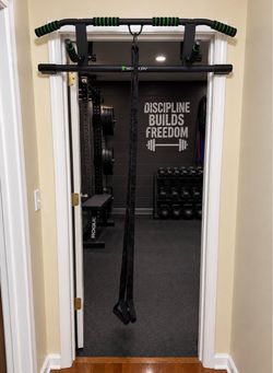 Multi-Grip Doorway Pull-Up Bar with Suspension Straps