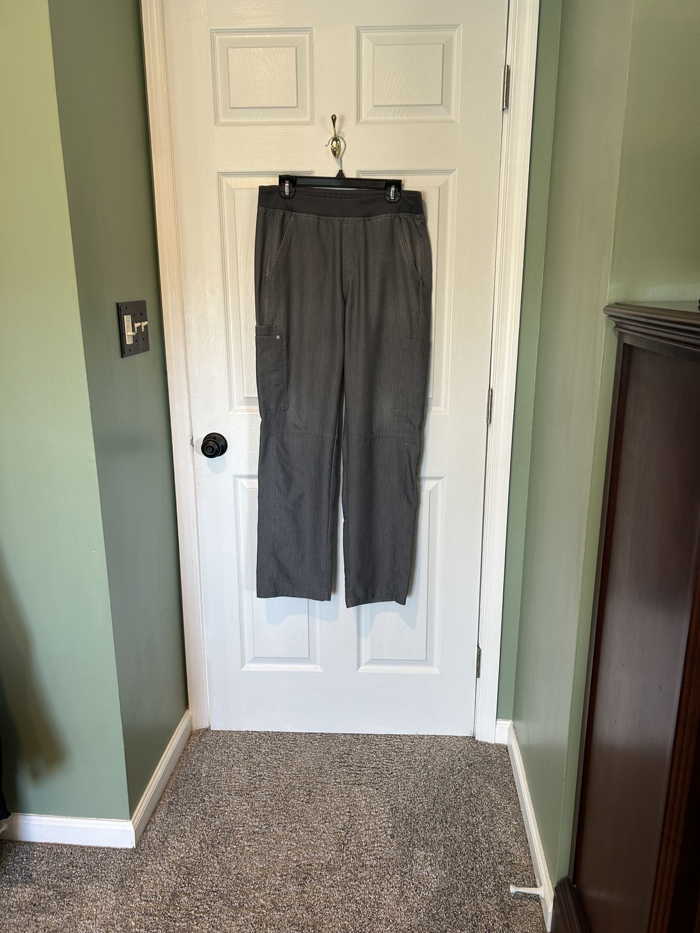 Men’s Figs Gray Scrub Pants