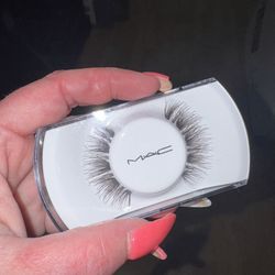 MAC Lashes 