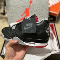 Jordan 4 Retro