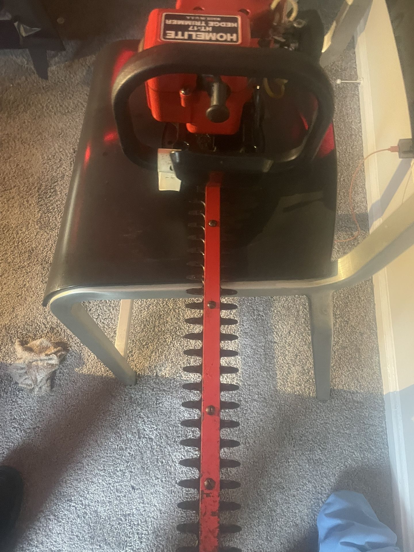 17 Inch Hedge Trimmer 