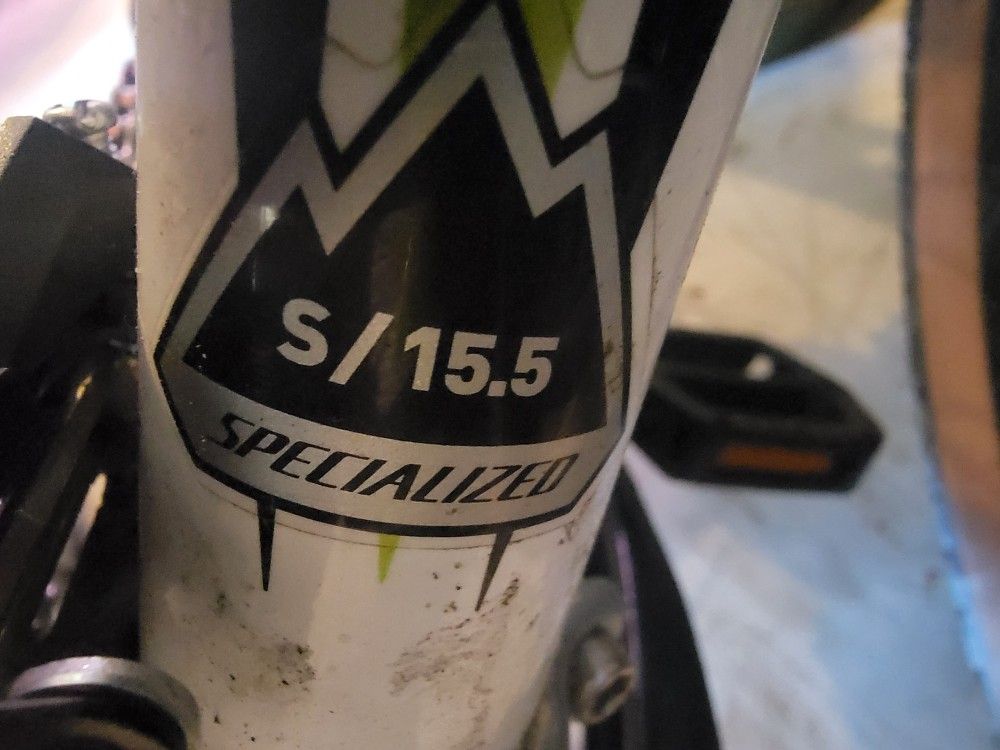 SPECIALIZED brand HARDROCK 15.5