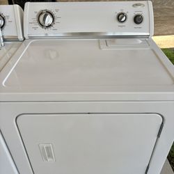 Whirlpool Electric Dryer 🔌