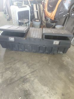 Toolbox for a truck fits 46 in