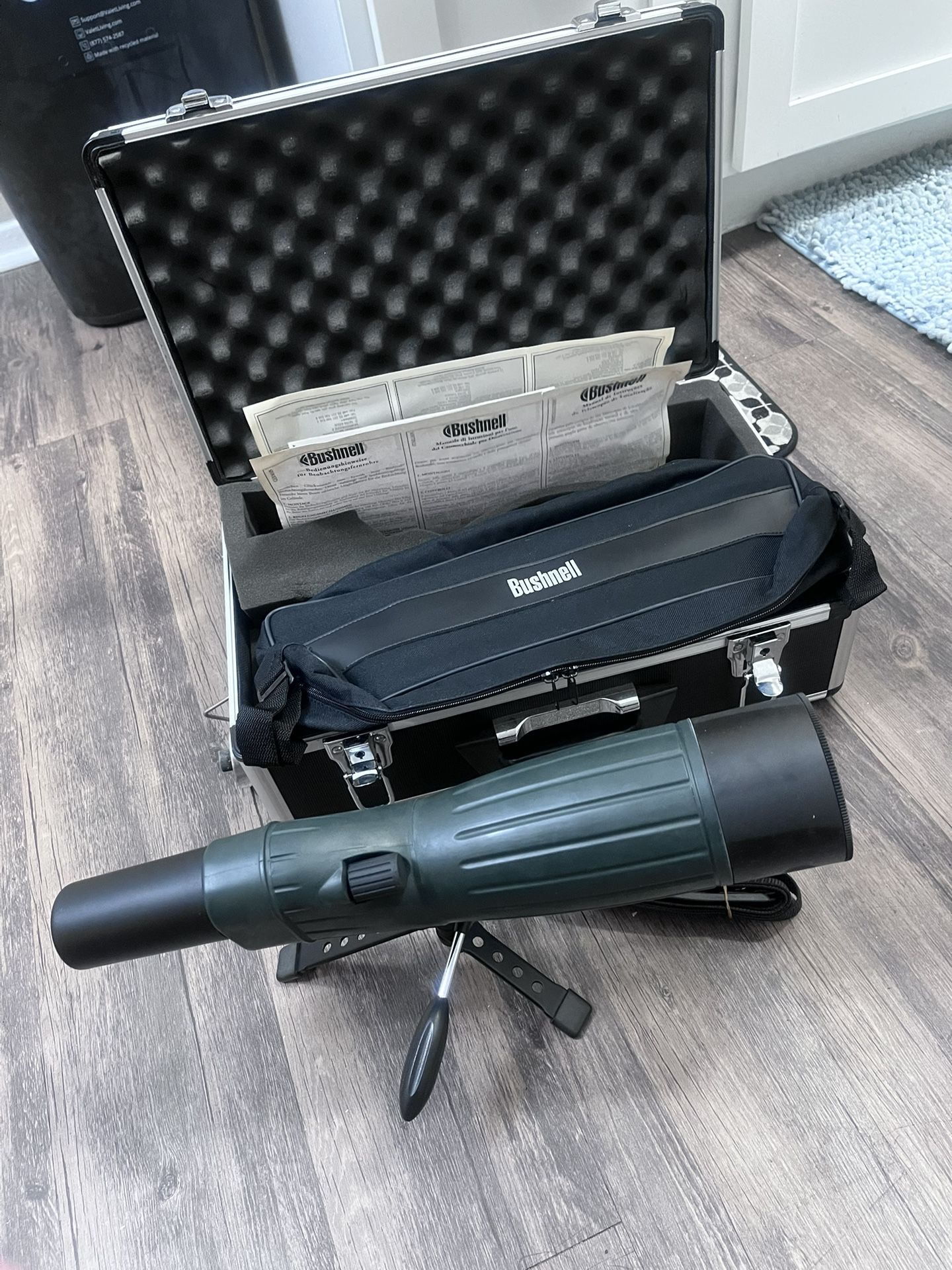 Bushnell 20-60 X 65 Spotting Scope