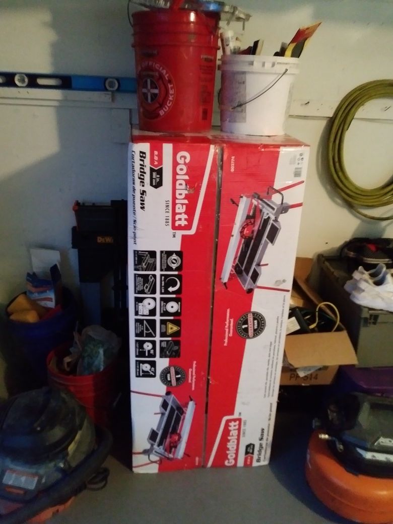 Tile saw (New In Box)