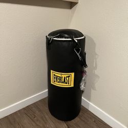 Heavy punching bag