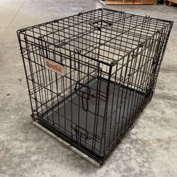 Medium 24” Dog Crate wire folding cage 24”x17”x20””H double doors New in Box