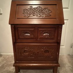 Solide Wood Antique Secretary Desk