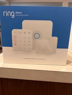 Ring 8 pc alarm kit. Includes additional motion detector w/4 sensors - New -Unopened box.