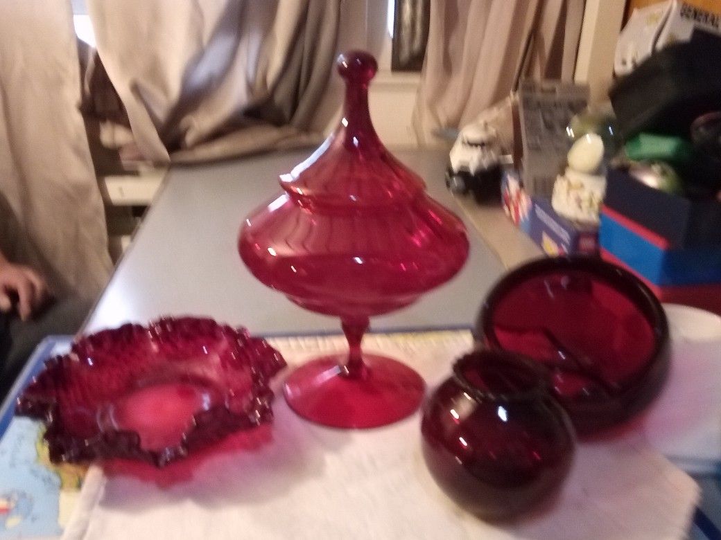 Red Atomic Retro Glass