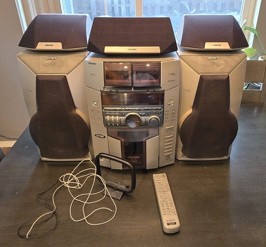 Sony 50 Disc Changer, Surround Sound System With 5 Speakers