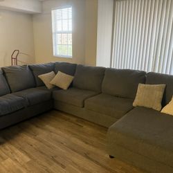 3 Piece sectional couch