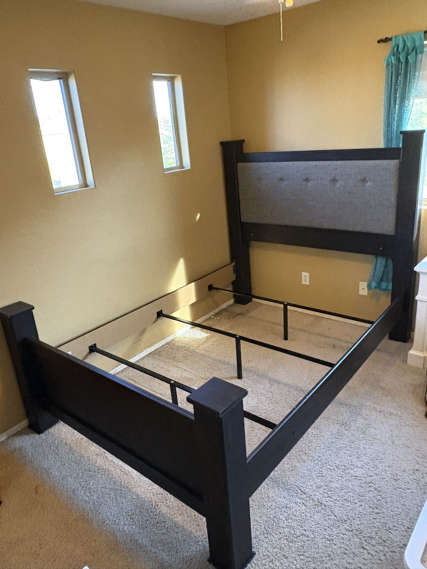 Queen Bed - Ashley Furniture