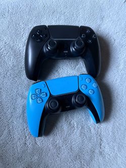 2 PS5 Controllers