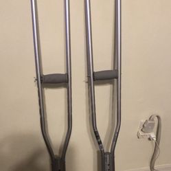Crutches 