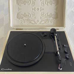 Crosley Portable Record Player (never used)