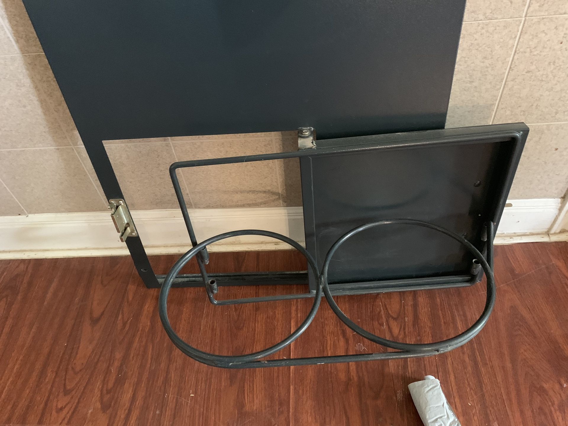 Retriever dog kennel rotating feeder for Sale in Austin, TX OfferUp