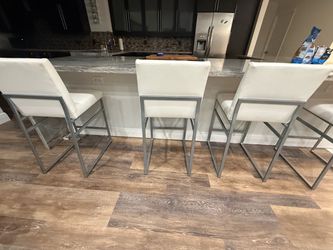 Set of 4 Modern White Bar Stools