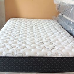 Queen Size Mattress (Colchon Queen Size)