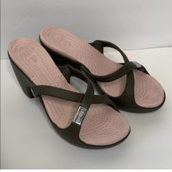 Crocs Sandal Criss Cross Heels