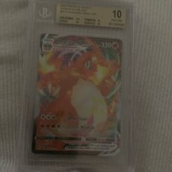 Charizard Vmax 